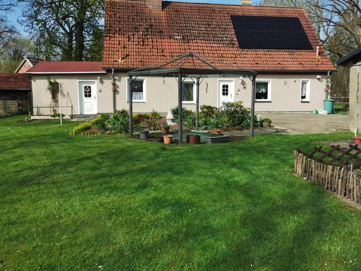 Ferienwohnung Am Stadtrand Garz Ruegen Exterior foto