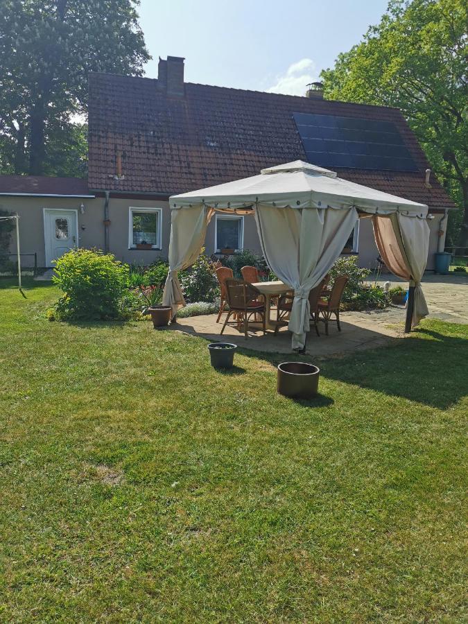 Ferienwohnung Am Stadtrand Garz Ruegen Exterior foto